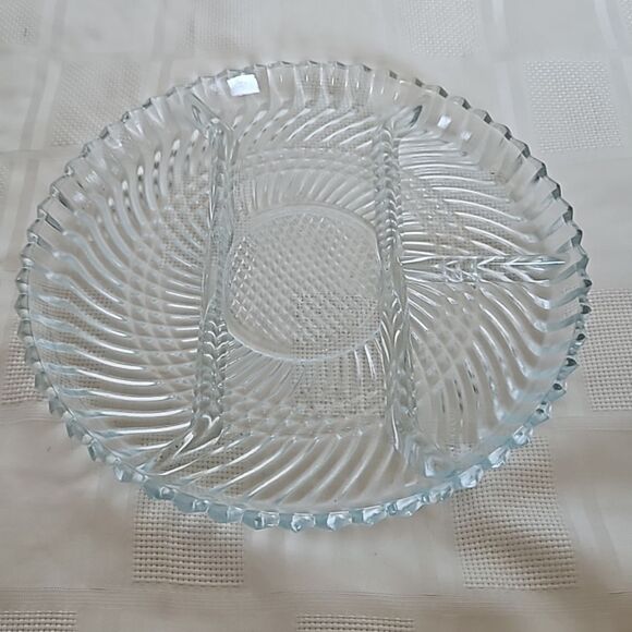 Clear Glass Divided Snack Serving Tray 10"-10" - Picture 11 of 16